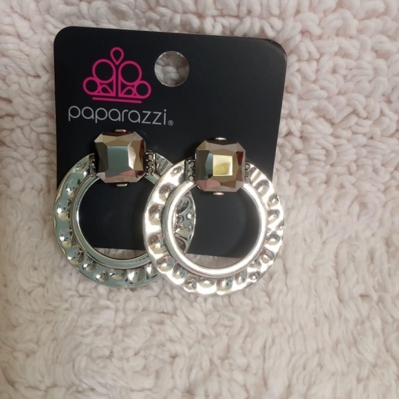 paparazzi Jewelry - Smoldering Scintillation - silver earring NWT